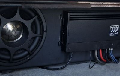 66 Chevelle silver amp speaker